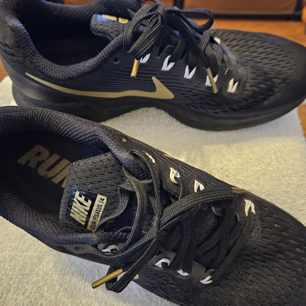 Nike sneakers - Picture 4 of 5